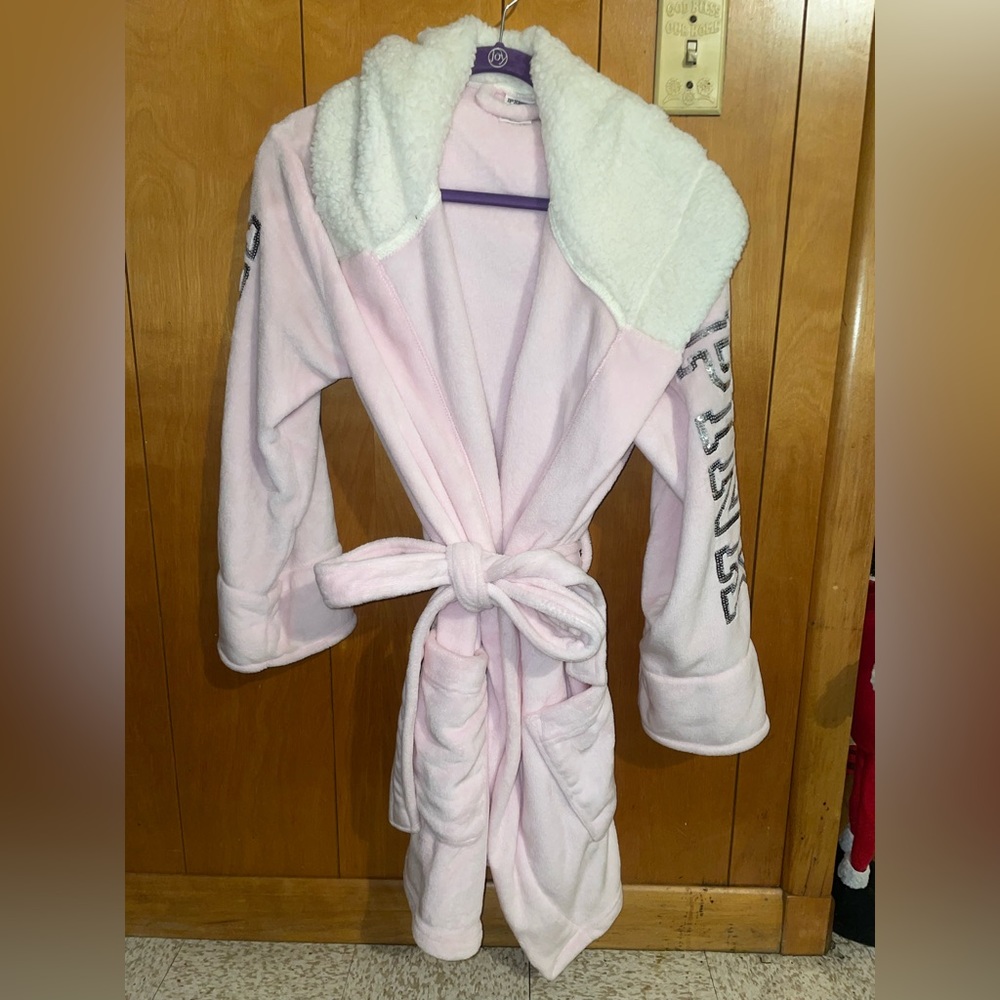 PINK Women’s Robe M/L Size
